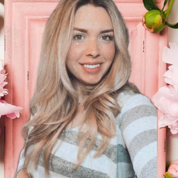 Profile Picture of Jana Scheberl (@janasue7) on Poshmark