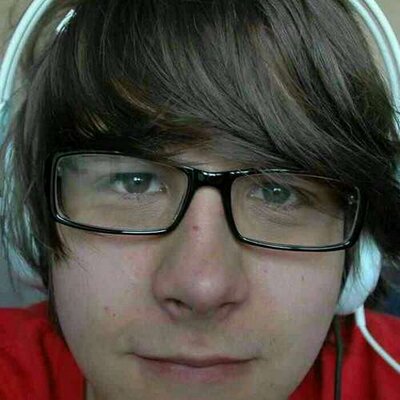 Profile Picture of Troy Simms (@crackletroy) on Twitter