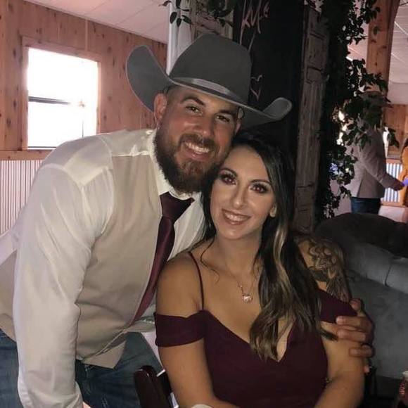 Morgan Neyland - Poshmark Profile Picture of Morgan Neyland (@morganney24) on Poshmark