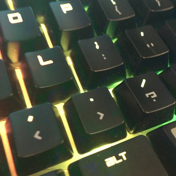 Profile Picture of Brandon Abel (@brandona44) on Poshmark