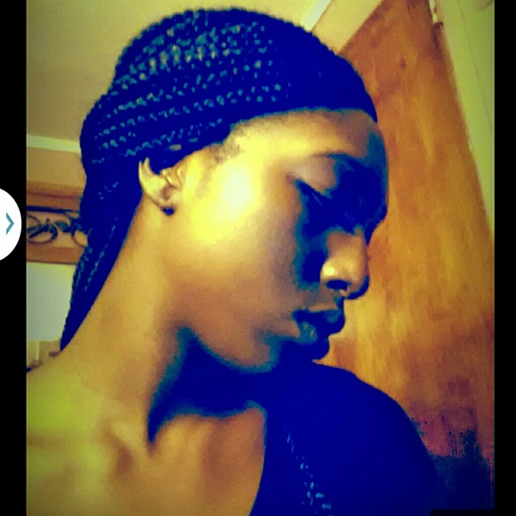 Mary Fabeyo - Poshmark Profile Picture of Mary Fabeyo (@mfabeyo) on Poshmark