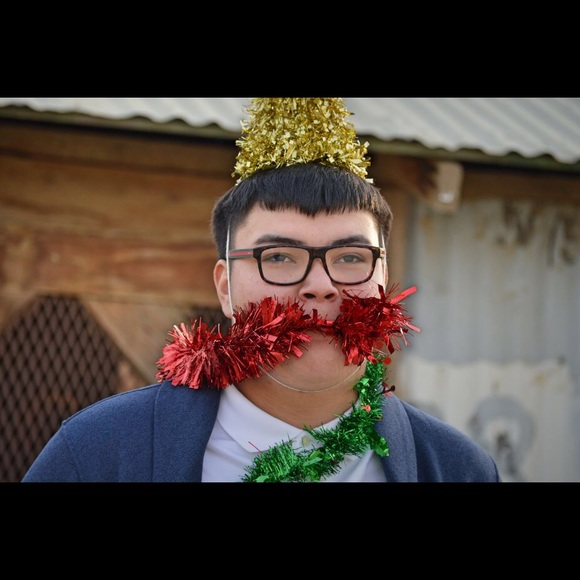 Profile Picture of Johnathan Rodriguez (@rodriguezjohnn) on Poshmark