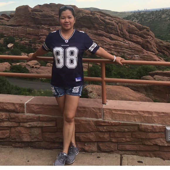 Profile Picture of Merlyn Dagraca (@merlyndagraca) on Poshmark