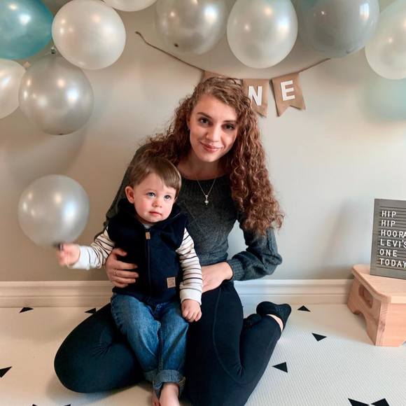 Profile Picture of Rebecca Sikkema (@becsikkema) on Poshmark