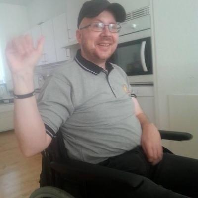 Profile Picture of Kim L. Andreasen (@TwitBuzz72) on Twitter