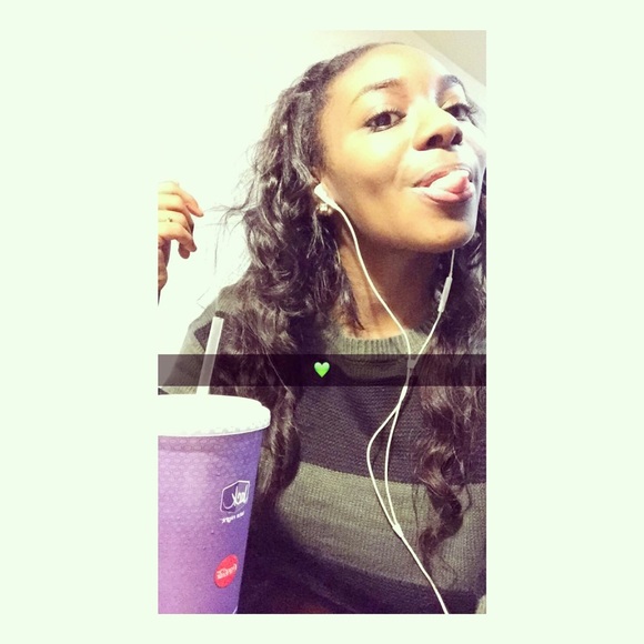 Profile Picture of Aundrea Mcafee (@bigpoppahoee) on Poshmark