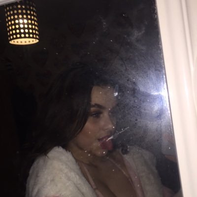 Profile Picture of Emily-louise Butcher (@emilylouiseeee_) on Twitter