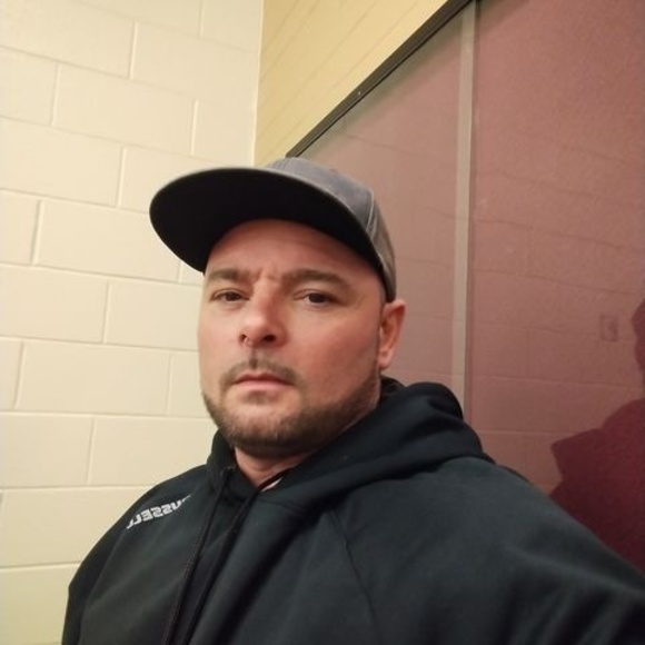 Profile Picture of Brian Milton (@brianmilton) on Poshmark