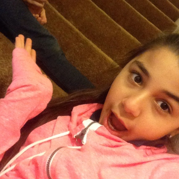 Profile Picture of Ryqa Jaraba (@jaraba_queen) on Poshmark