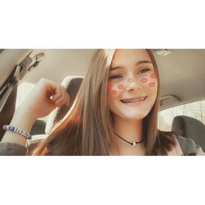 Profile Picture of Destiny Potts (@_desss24) on Twitter