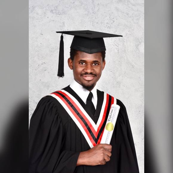 Profile Picture of Barry Marc moussa (@mouss07) on Poshmark