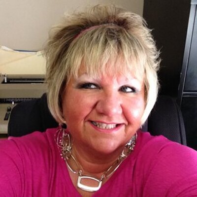 Profile Picture of Renee Combs (@ReneeCombs1710) on Twitter