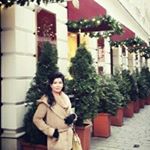Profile Picture of Tinawaty (@utamaindah74) on Instagram