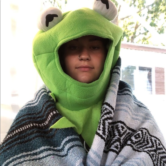 Profile Picture of Caprice Poffenroth (@cappypoff) on Poshmark