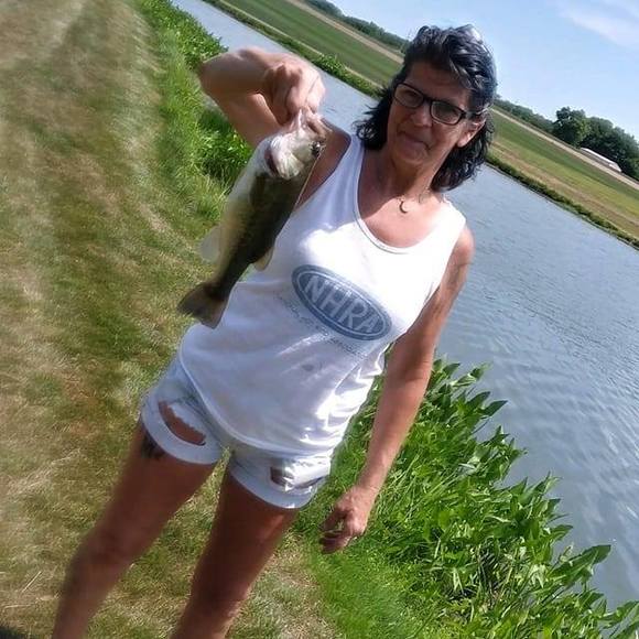 Profile Picture of Laurie Wilcox-heimsoth (@lheimsoth) on Poshmark