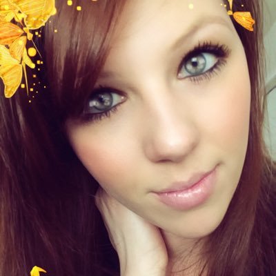 Profile Picture of Worthy-Of-Love ❤️ (@AmandaColie) on Twitter