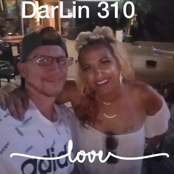 Profile Picture of Lindsey Majerski (@lindseymajerski) on Poshmark