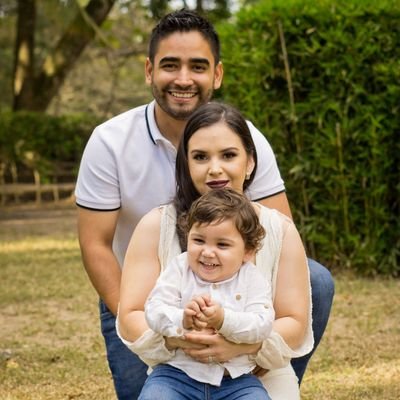 Profile Picture of Alexander Flores (@alexander93_7) on Twitter