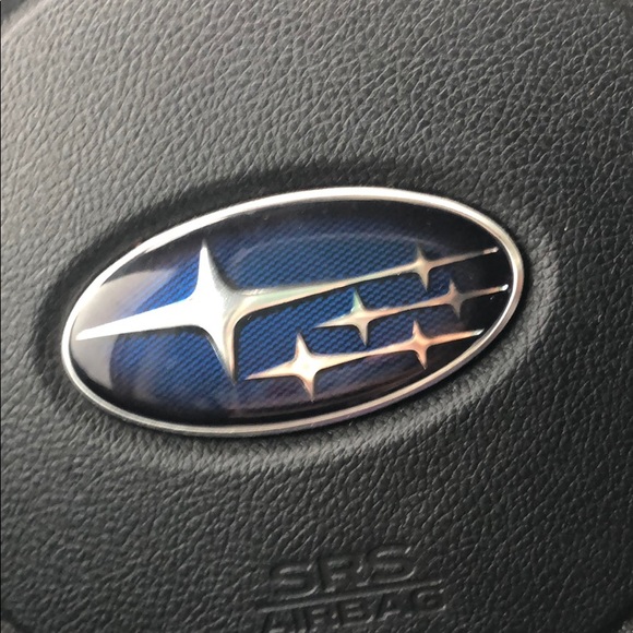 Profile Picture of Hali Barron (@hbarron1811) on Poshmark