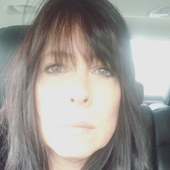 Profile Picture of Michelle Tinker (@montcalmharls) on Poshmark