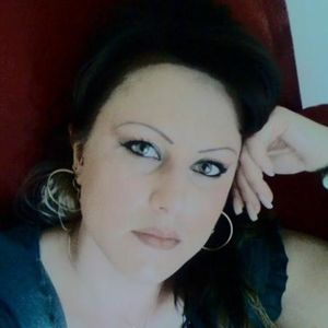 Profile Picture of Rena Carson (@rrrrena) on Myspace