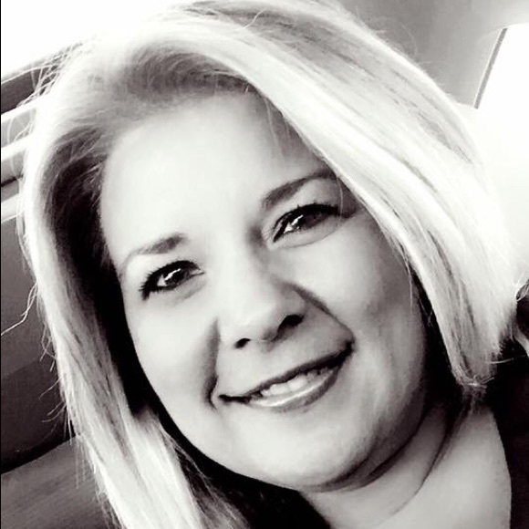 Profile Picture of Tara Wilken (@tarac2) on Poshmark