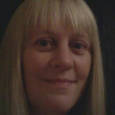 Profile Picture of Wendy Farquhar (@farquhar_wendy) on Twitter