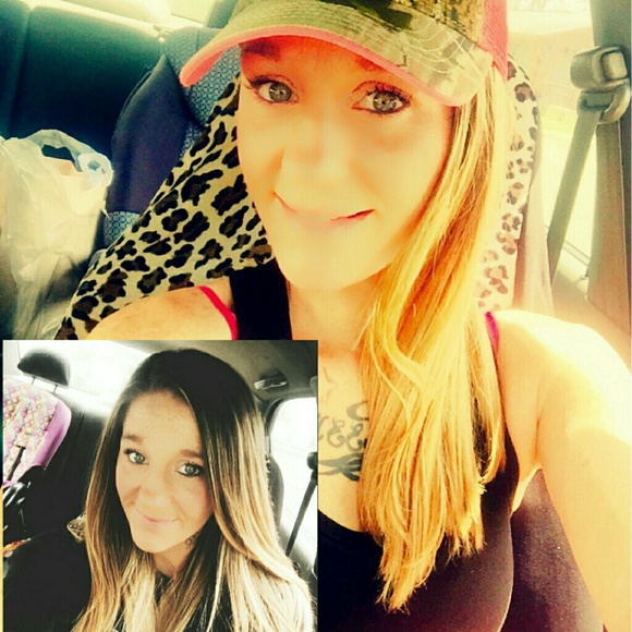 Profile Picture of Randi Keene (@randikeene86) on Poshmark