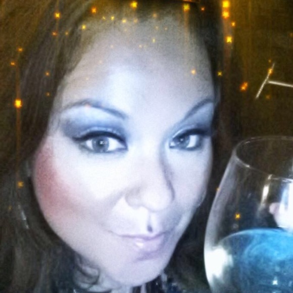 Profile Picture of Adela Jalomo (@ajalomo1977) on Poshmark