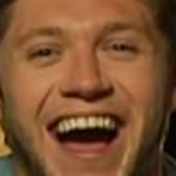 Profile Picture of Jemma Penlynd (@jemmad32) on Poshmark