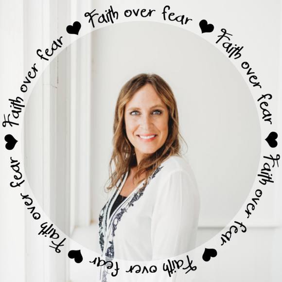 Profile Picture of Morgan Fernando (@moleerussell) on Poshmark