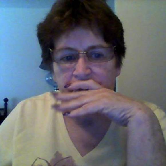 Profile Picture of Phylliss Luttrell (@phyllissl) on Poshmark