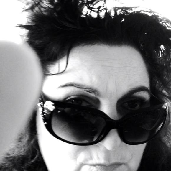 Profile Picture of Donna Perrino (@donnaperrino) on Poshmark