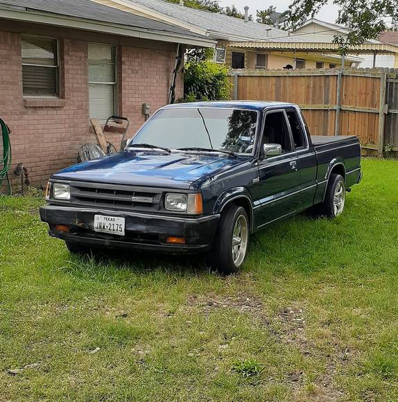 Profile Picture of Jimmy Rodgers (@jimmyrodgers916) on Poshmark