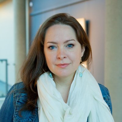 Profile Picture of Erin Humphries Ware (@erin_ware_art) on Twitter