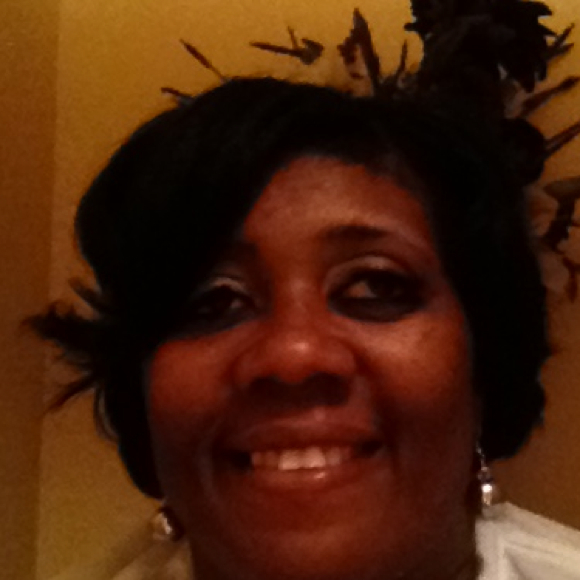 Profile Picture of Lisa Keys (@msyummi1) on Poshmark