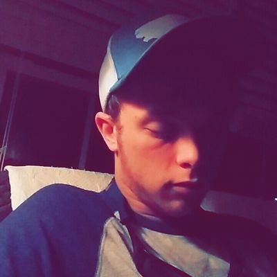 Profile Picture of Adam Meeks (@xPINKNOVAx) on Twitter