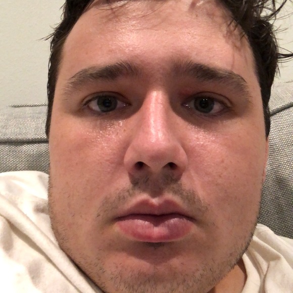 Profile Picture of Chris Erwin (@chriserwin6) on Poshmark