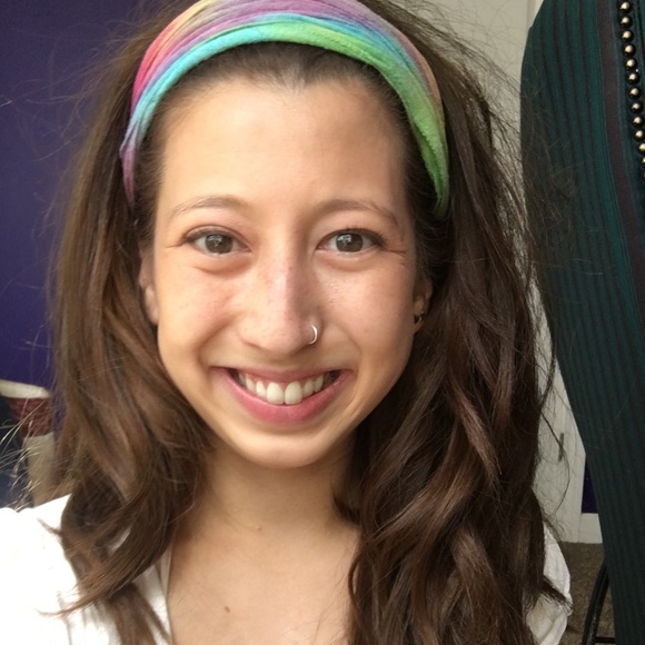 Profile Picture of Katie Yamanaka (@katie72195) on Poshmark