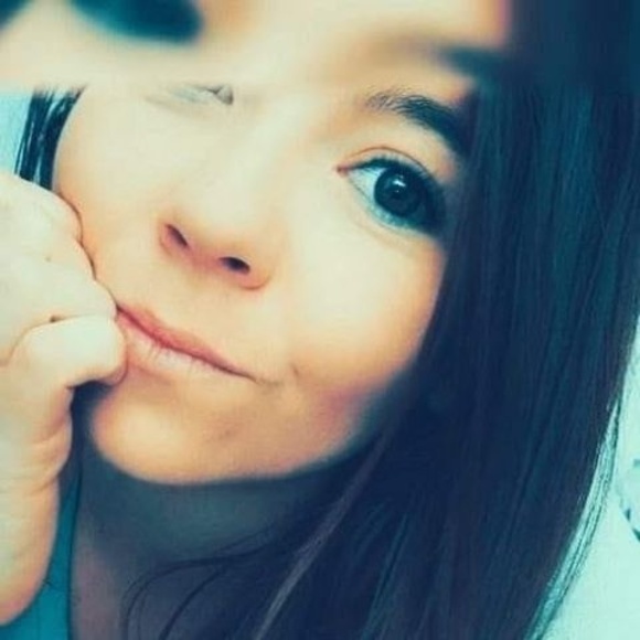 Profile Picture of Teneillie kerrie Roche (@xoneilliexo) on Poshmark