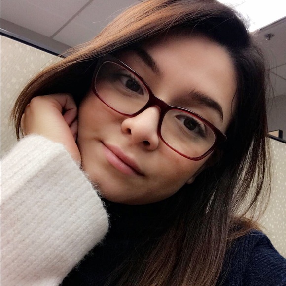 Profile Picture of Maggie Sialer (@maggiesialer) on Poshmark