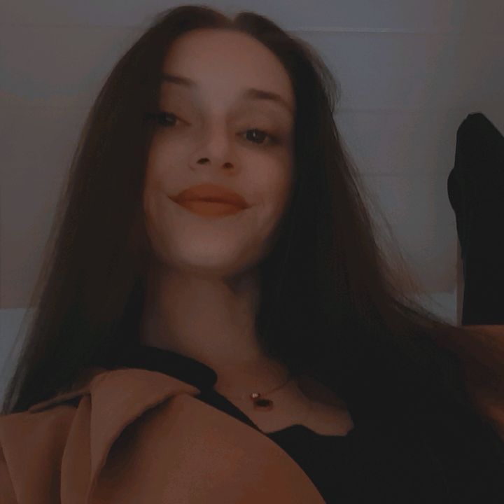 Profile Picture of Dramaqueen (@@annerust) on Tiktok