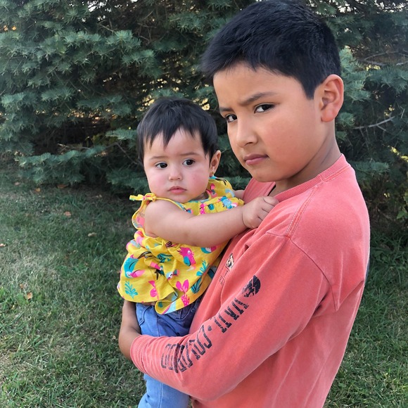 Profile Picture of Mari Moctezuma (@emijeny_3) on Poshmark