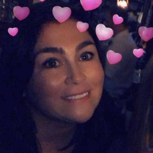 Profile Picture of Christine Coppola (@christinec25) on Poshmark