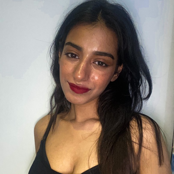 Profile Picture of Prerna Panesar (@aartxp) on Poshmark