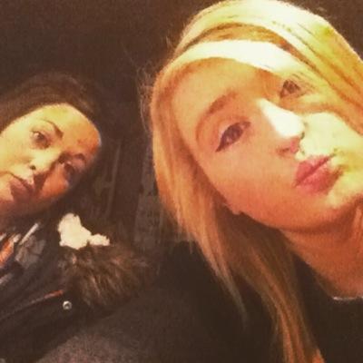 Profile Picture of Danielle Hodnett :) (@danielle2_1) on Twitter