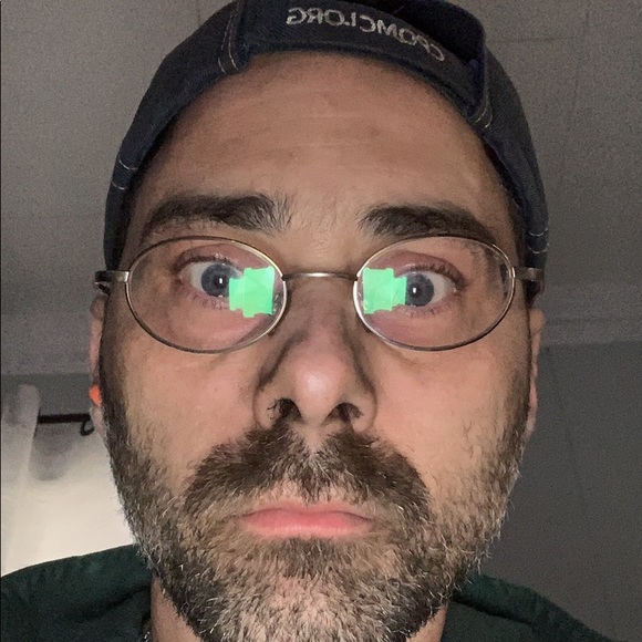 Profile Picture of Jason Ferrazza (@jason_ferrazza) on Poshmark