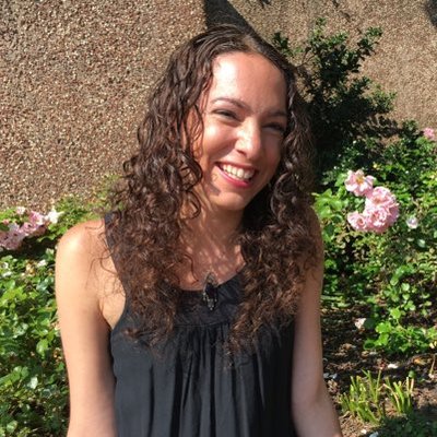 Profile Picture of Karen (@karenhorton) on Twitter