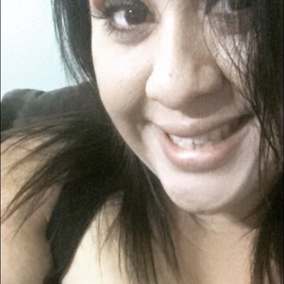 Profile Picture of Dulce Jimenez (@kandyyjayy) on Poshmark