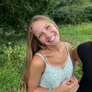 Profile Picture of ✰ ✰ ✰ (@jennacotter) on Instagram